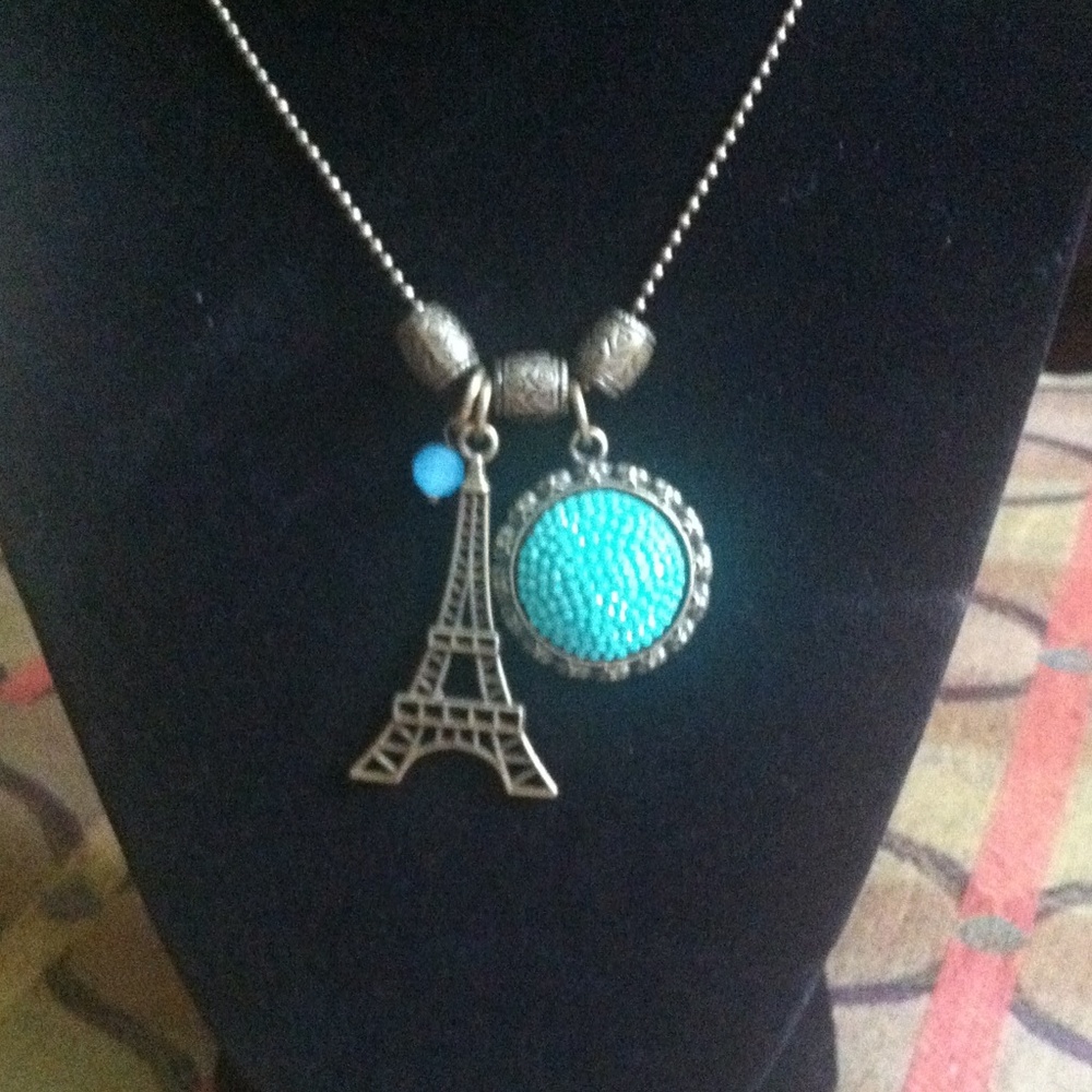 Elegant Silver and Turquoise Pendant Necklace